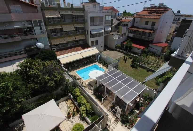 테라스 주니어 스위트, Mallas