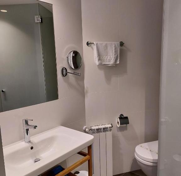 اتاق سوپریور سه تخته, Mirtil