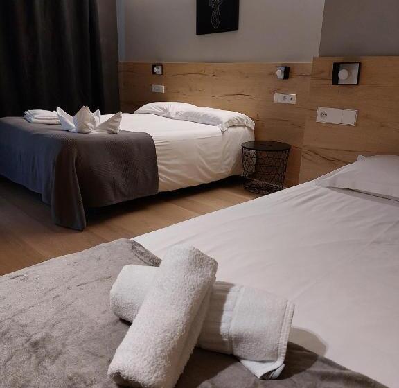 اتاق سوپریور سه تخته, Mirtil