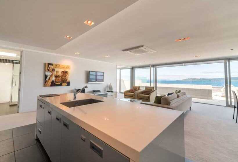 ペントハウス２ベッドルームアパート, Sacred Waters Taupo