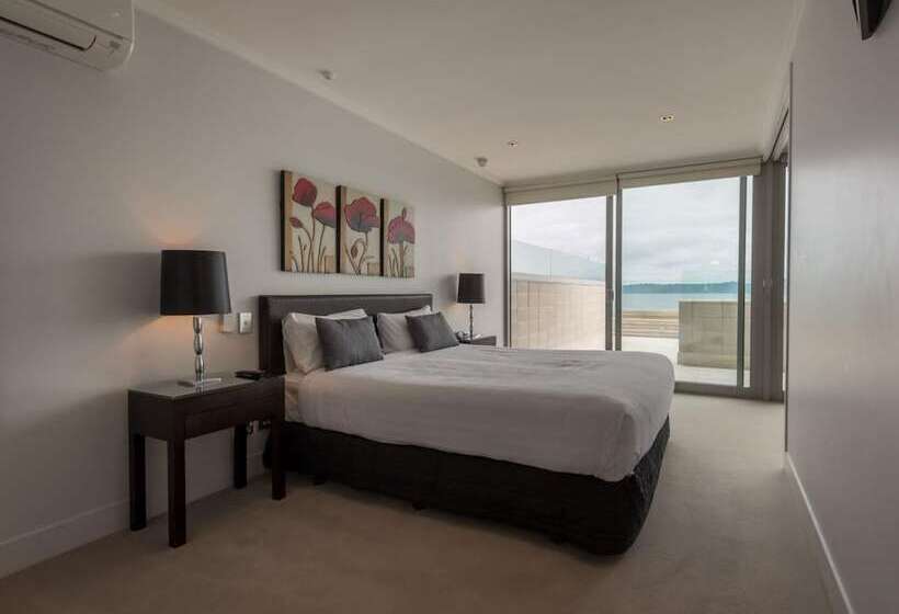 ペントハウス２ベッドルームアパート, Sacred Waters Taupo