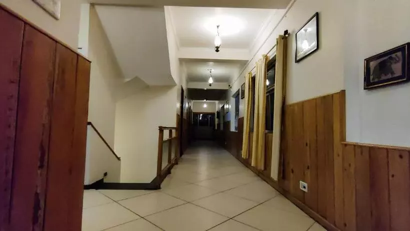 デラックスルーム, Sapphire Luxury Suite Ooty