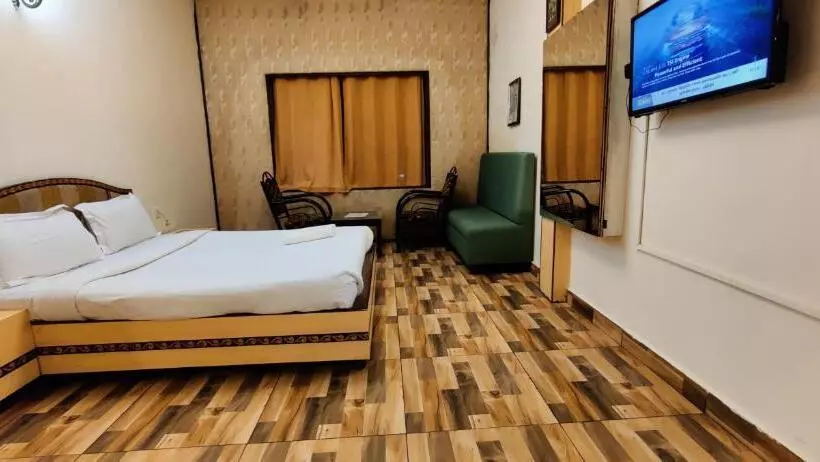 デラックスルーム, Sapphire Luxury Suite Ooty