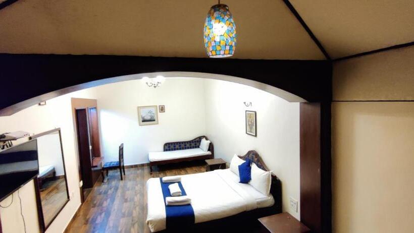 Номер Deluxe, Sapphire Luxury Suite Ooty