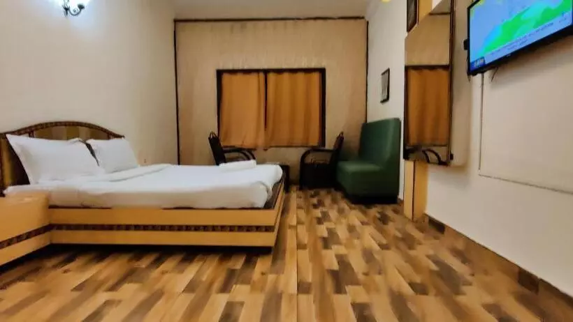 デラックスルーム, Sapphire Luxury Suite Ooty