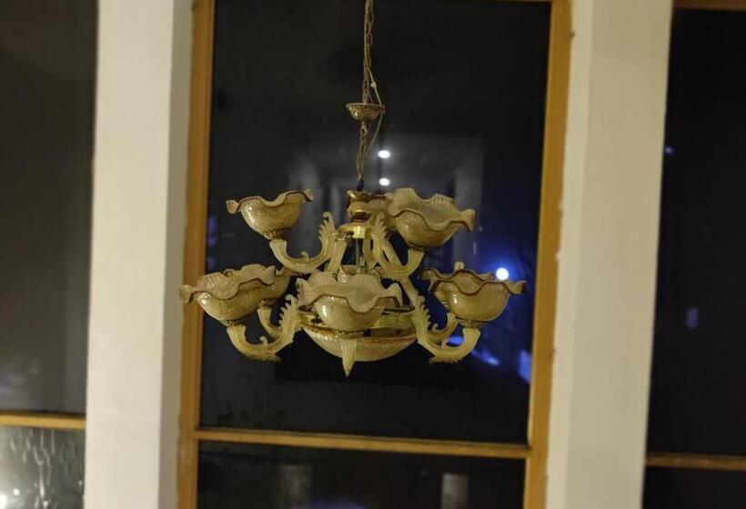 Номер Deluxe, Sapphire Luxury Suite Ooty