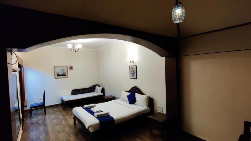 Номер Deluxe, Sapphire Luxury Suite Ooty