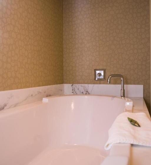 سوییت جونیور, Isle Casino Hotel Bettendorf