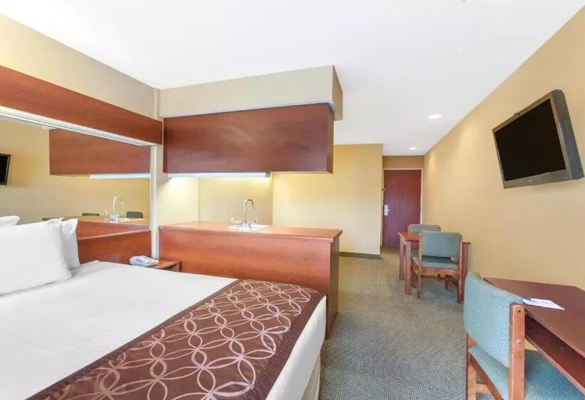 スイート, Microtel Inn By Wyndham Rogers