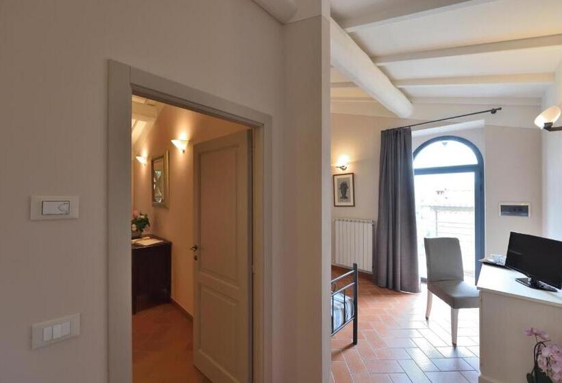 סוויטת ג'וניור, Podere San Giusto