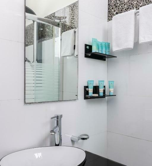 标准工作室, Residence Suites