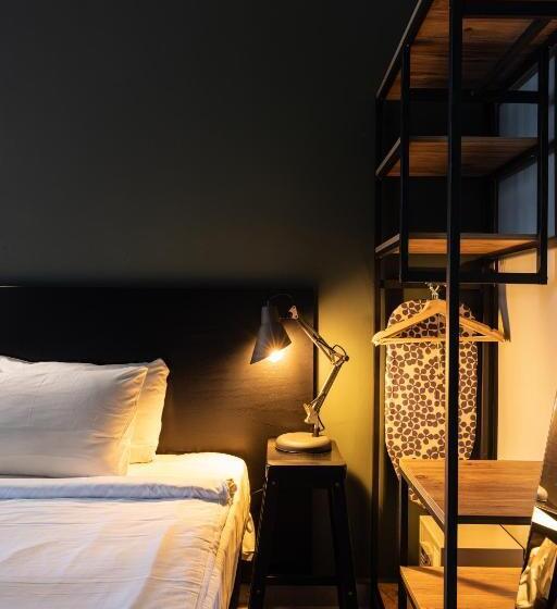 标准工作室, Residence Suites