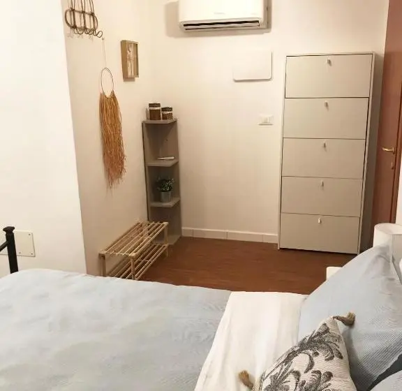 اتاق اکونومی, B&b La Bohème Porto Garibaldi
