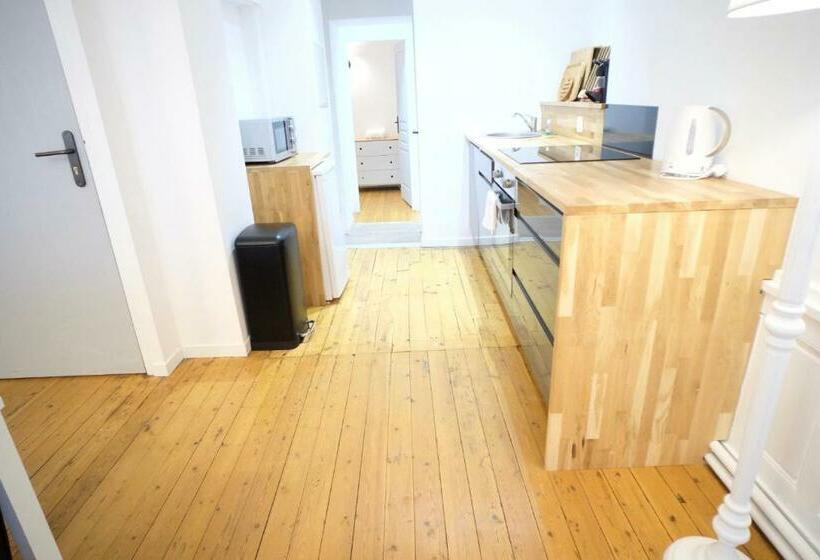 带1个卧室的带阳台的公寓, City Affaire : Bayeux Omaha