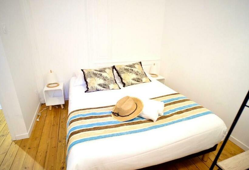 带1个卧室的带阳台的公寓, City Affaire : Bayeux Omaha