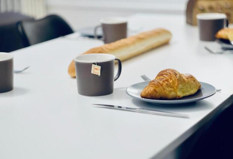 带1个卧室的带阳台的公寓, City Affaire : Bayeux Omaha