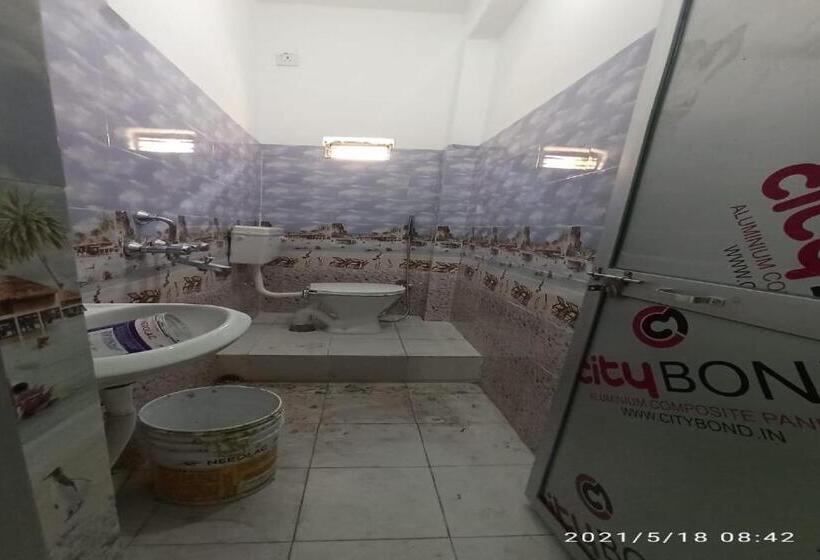 Номер Стандарт, Oyo 86207 Madhuri