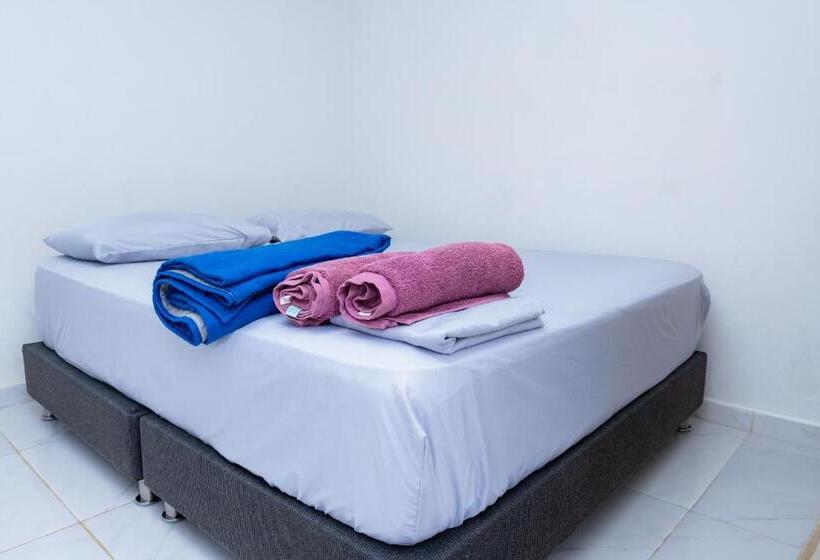 غرفة قياسية, Oresca Hostel