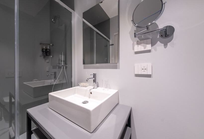 جناح سوبيريور, Oriana Homel Torino