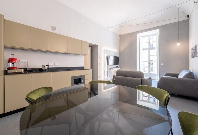 جناح سوبيريور, Oriana Homel Torino