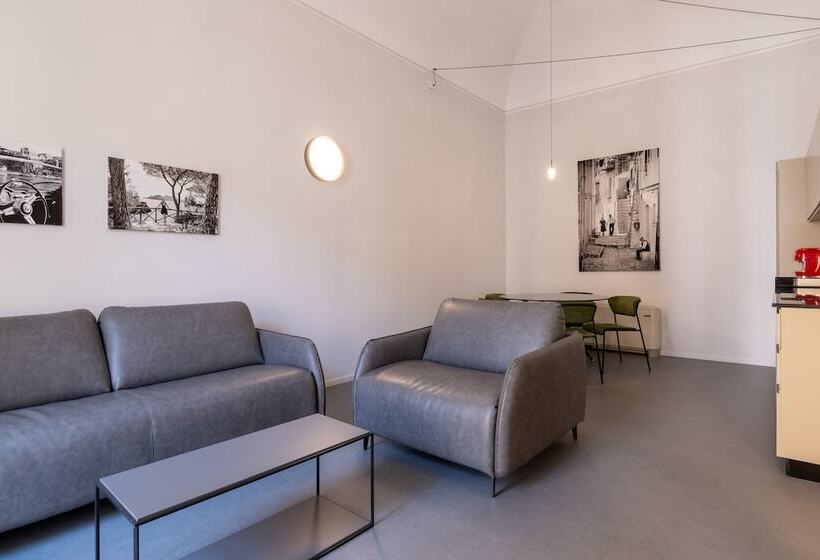 جناح سوبيريور, Oriana Homel Torino