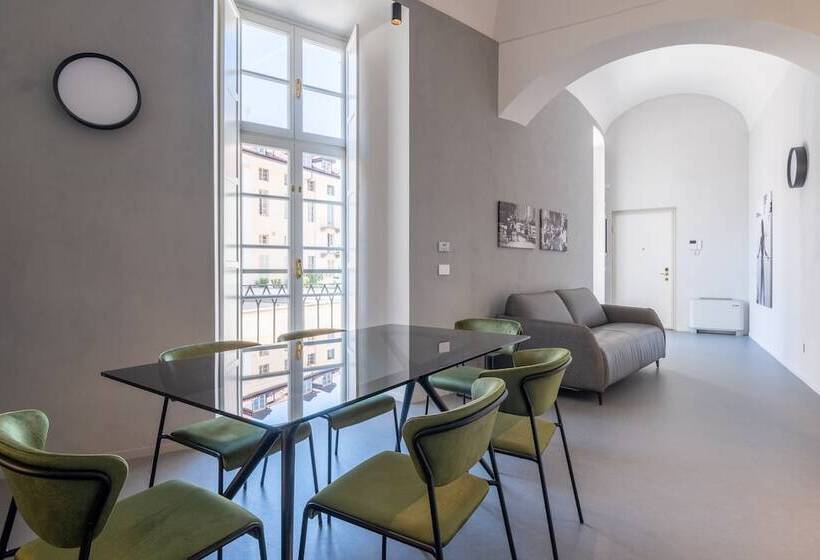 جناح عائلي, Oriana Homel Torino