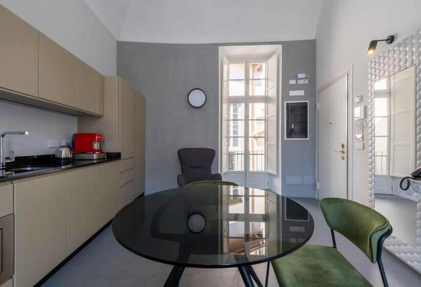 جناح, Oriana Homel Torino