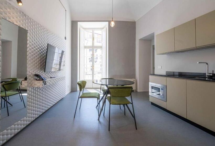 جناح, Oriana Homel Torino