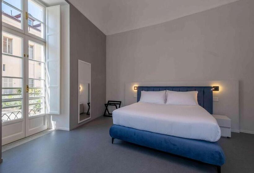 جناح, Oriana Homel Torino