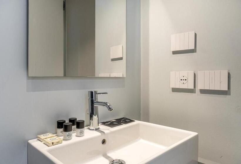 جناح سوبيريور, Oriana Homel Torino