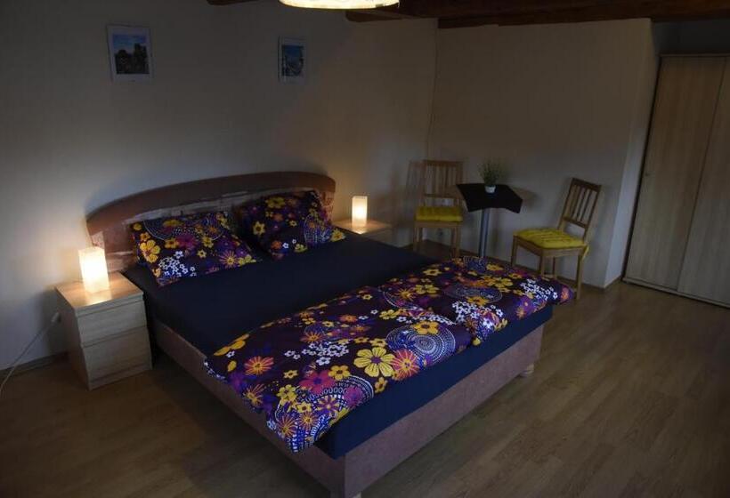 Четырехместный Номер Стандарт, Pension Hejnice