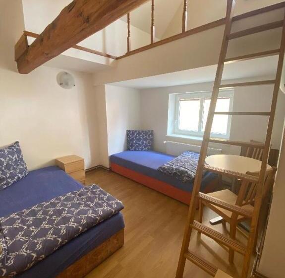 Номер Стандарт, Pension Hejnice