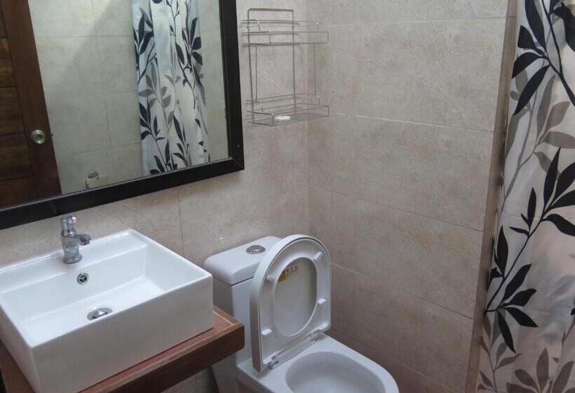 سوئیت با تخت بزرگ, Badladz Beach And Dive Resort