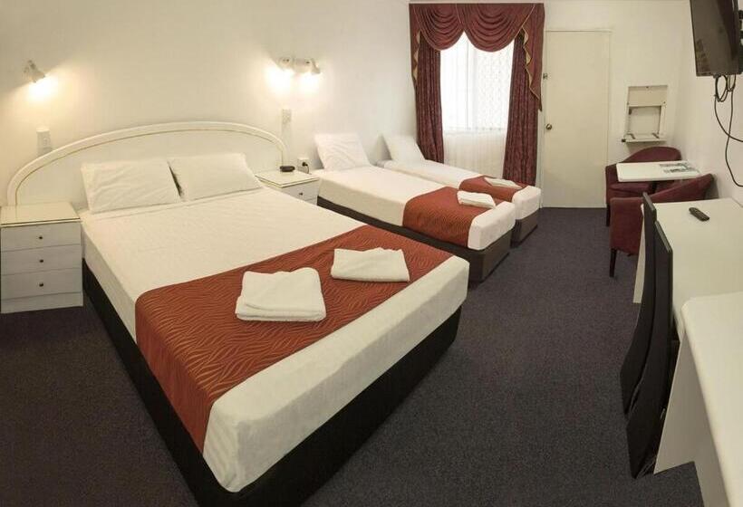 חדר משפחתי, Calico Court Motel