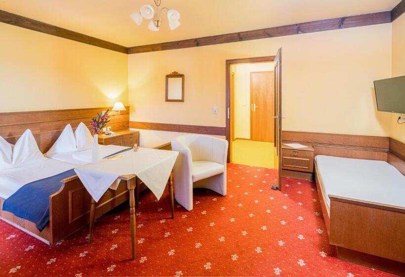 غرفة قياسية ثلاثية, Ferienhotel Knollhof