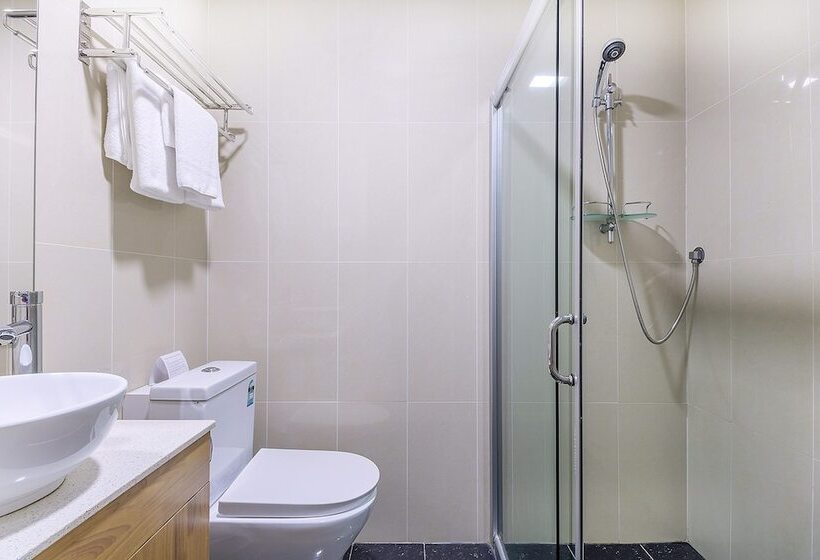 스탠다드 룸, The Clarence Hotel Sydney