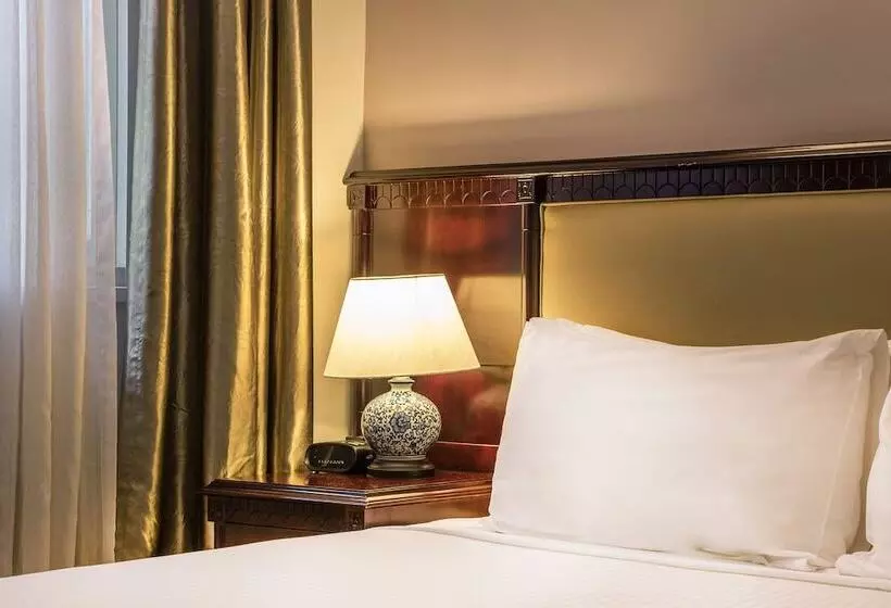 スイート（家族用）, The Clarence Hotel Sydney