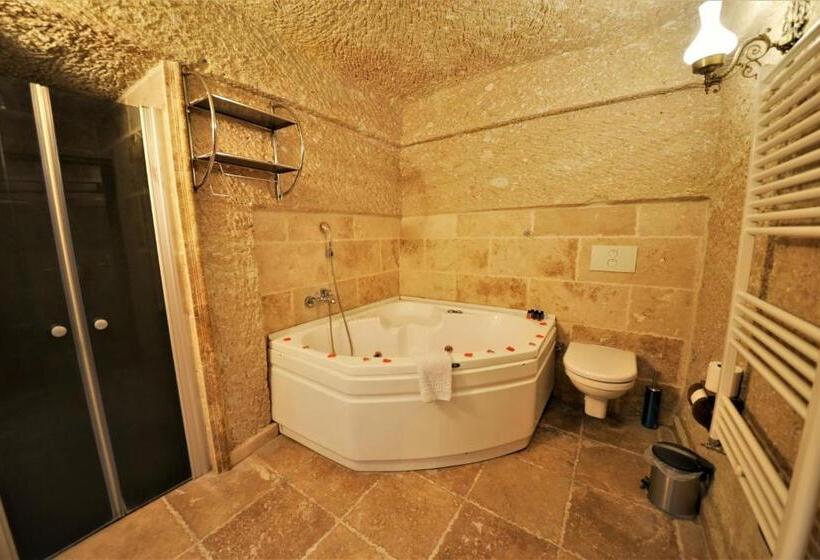 غرفة قياسية, Dedeli Konak Cave