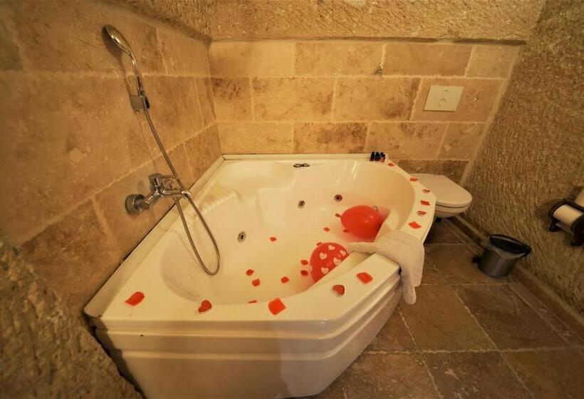 غرفة قياسية, Dedeli Konak Cave