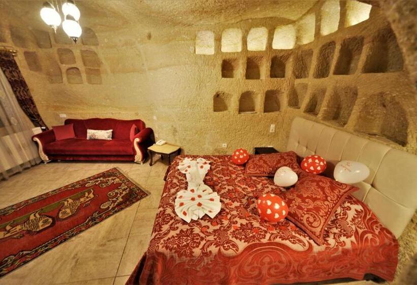 غرفة قياسية فردية, Dedeli Konak Cave