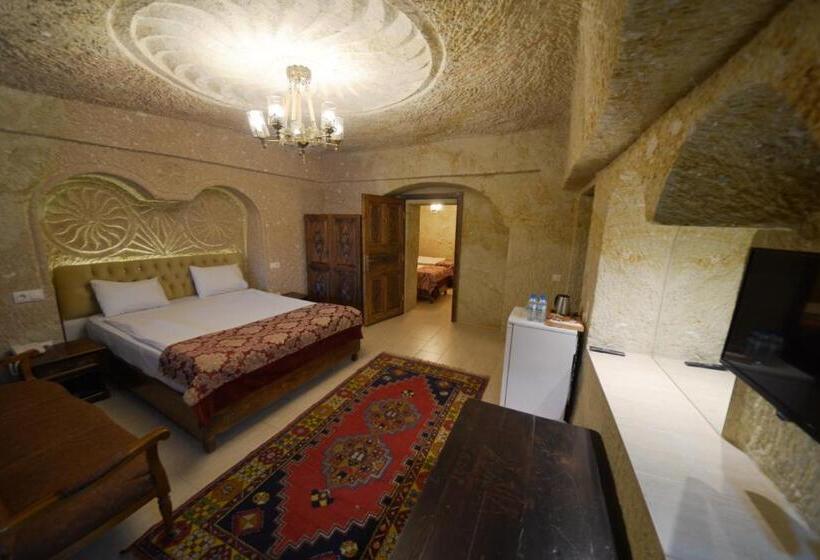 Семейный Номер, Dedeli Konak Cave