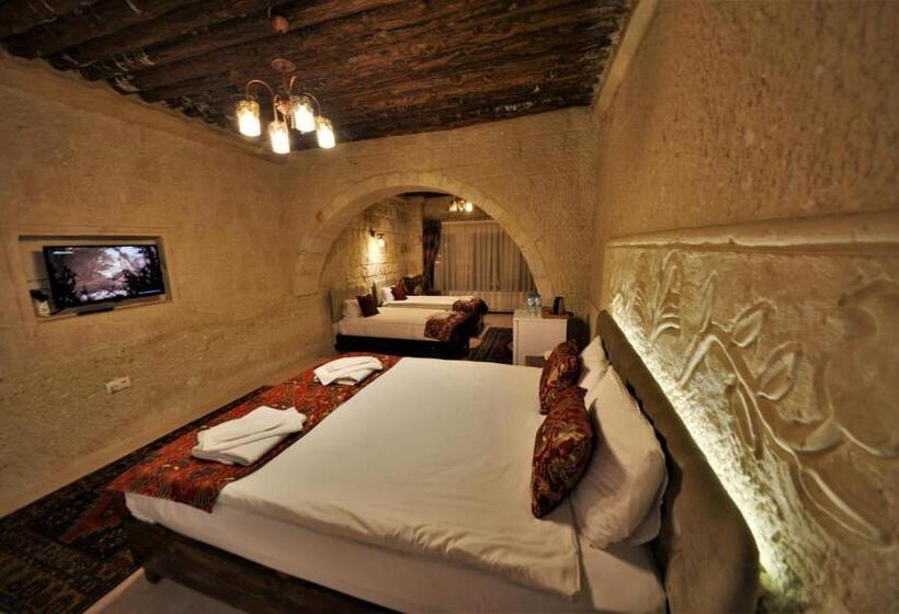 غرفة عائلية, Dedeli Konak Cave