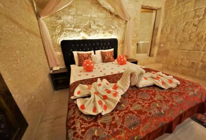 Suite Deluxe, Dedeli Konak Cave