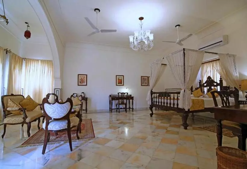 デラックストリプルルーム, Nahargarh Ranthambhore