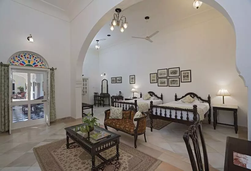 デラックストリプルルーム, Nahargarh Ranthambhore