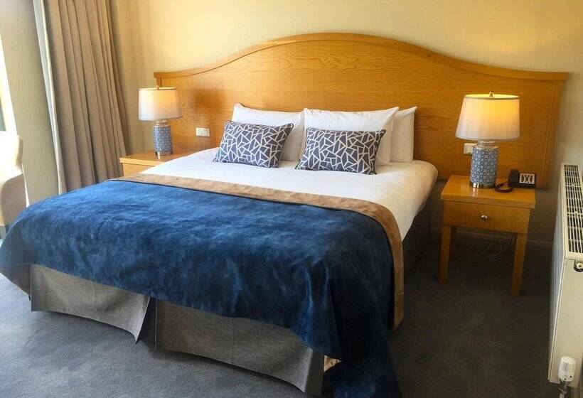 标准间, The Parkview