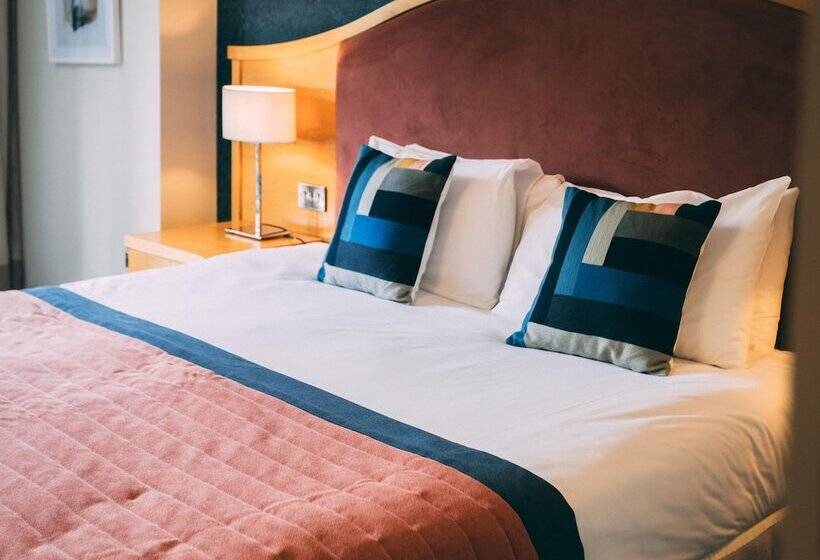 标准间, The Parkview