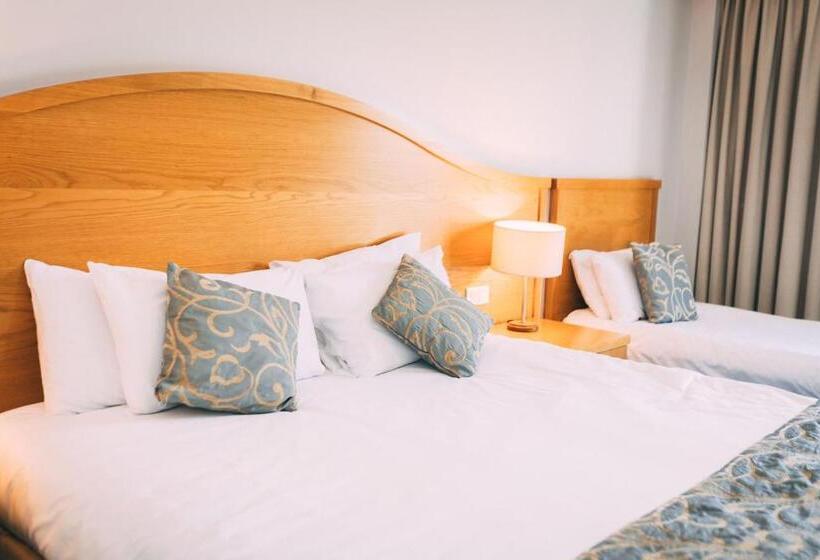 标准间, The Parkview