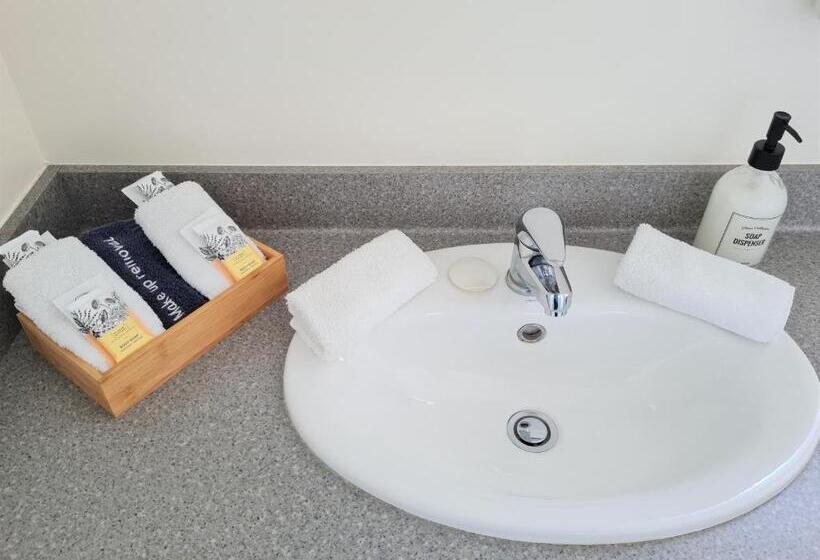 דירת אקזקיוטיב, חדר שינה 1, Kings Court Motel