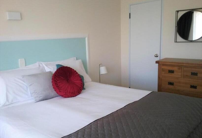 דירת אקזקיוטיב, חדר שינה 1, Kings Court Motel